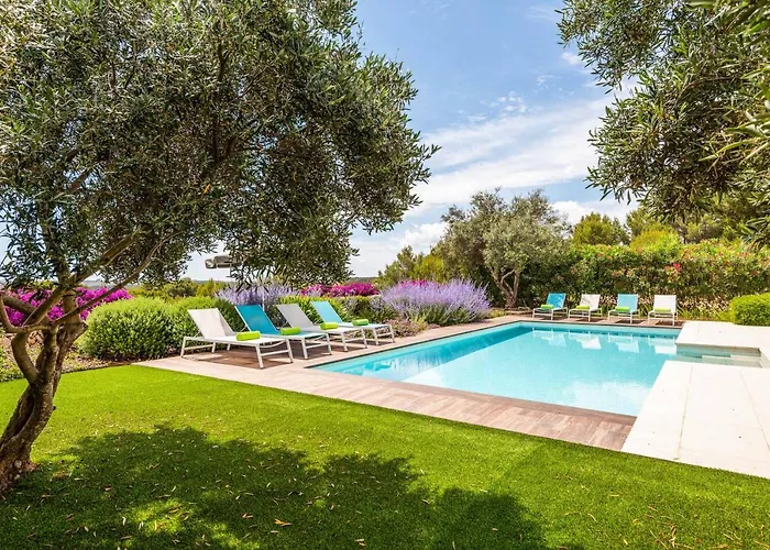 Sarah Villa Es Mercadal