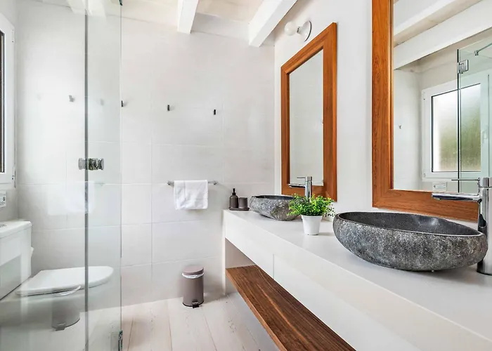 Sarah Villa Es Mercadal